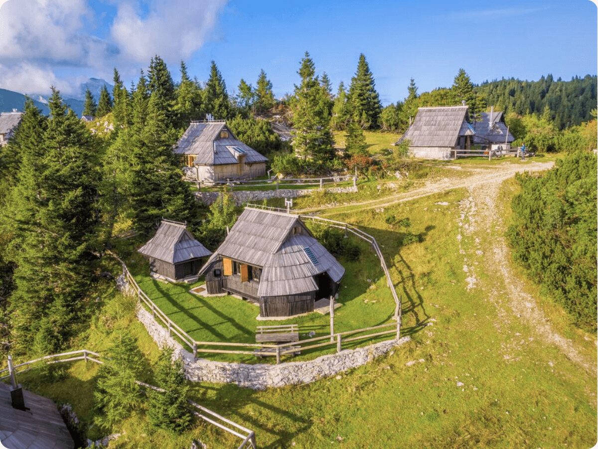 velika-planina-pargajiens-ljubljana-vecpilseta-vakars.jpg